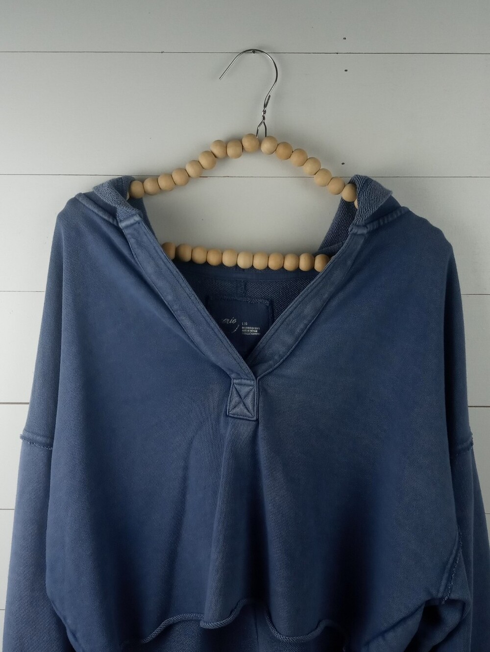 Aerie Woman's size L blue cropped v neck hoodie long sleeve, rolled hem